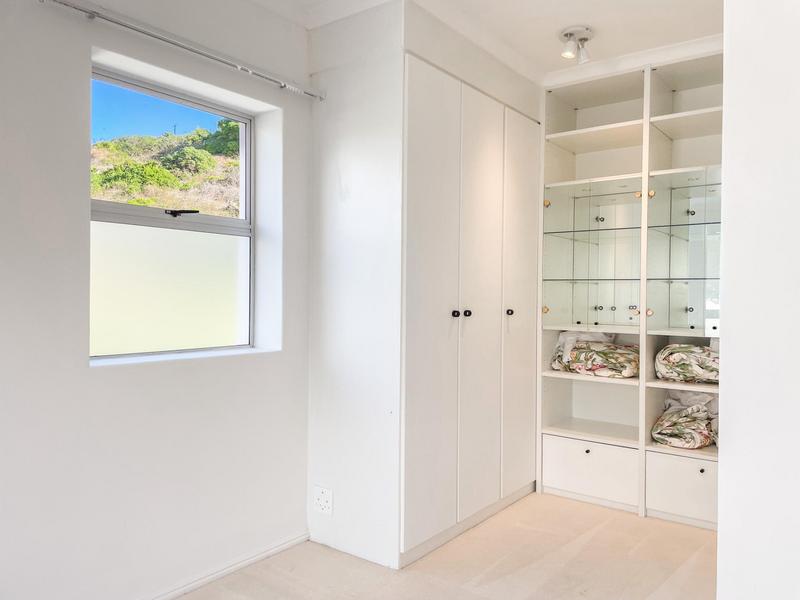 To Let 4 Bedroom Property for Rent in Hout Bay Western Cape